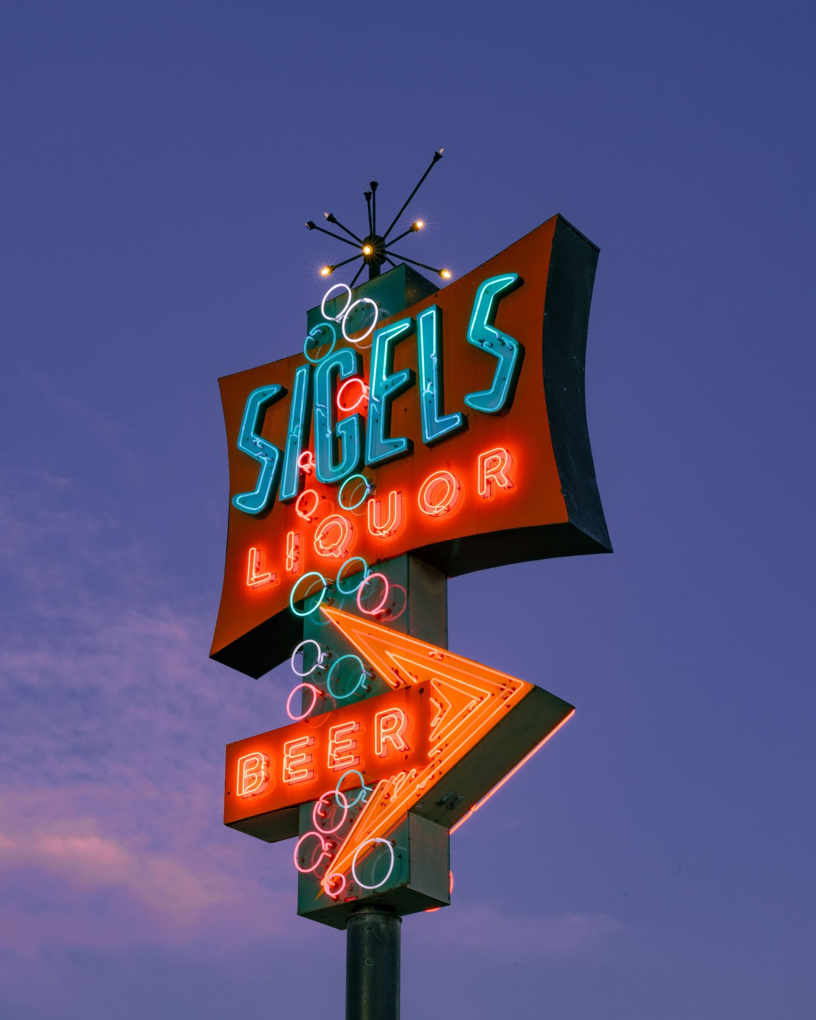 Sigel's Liquor 01