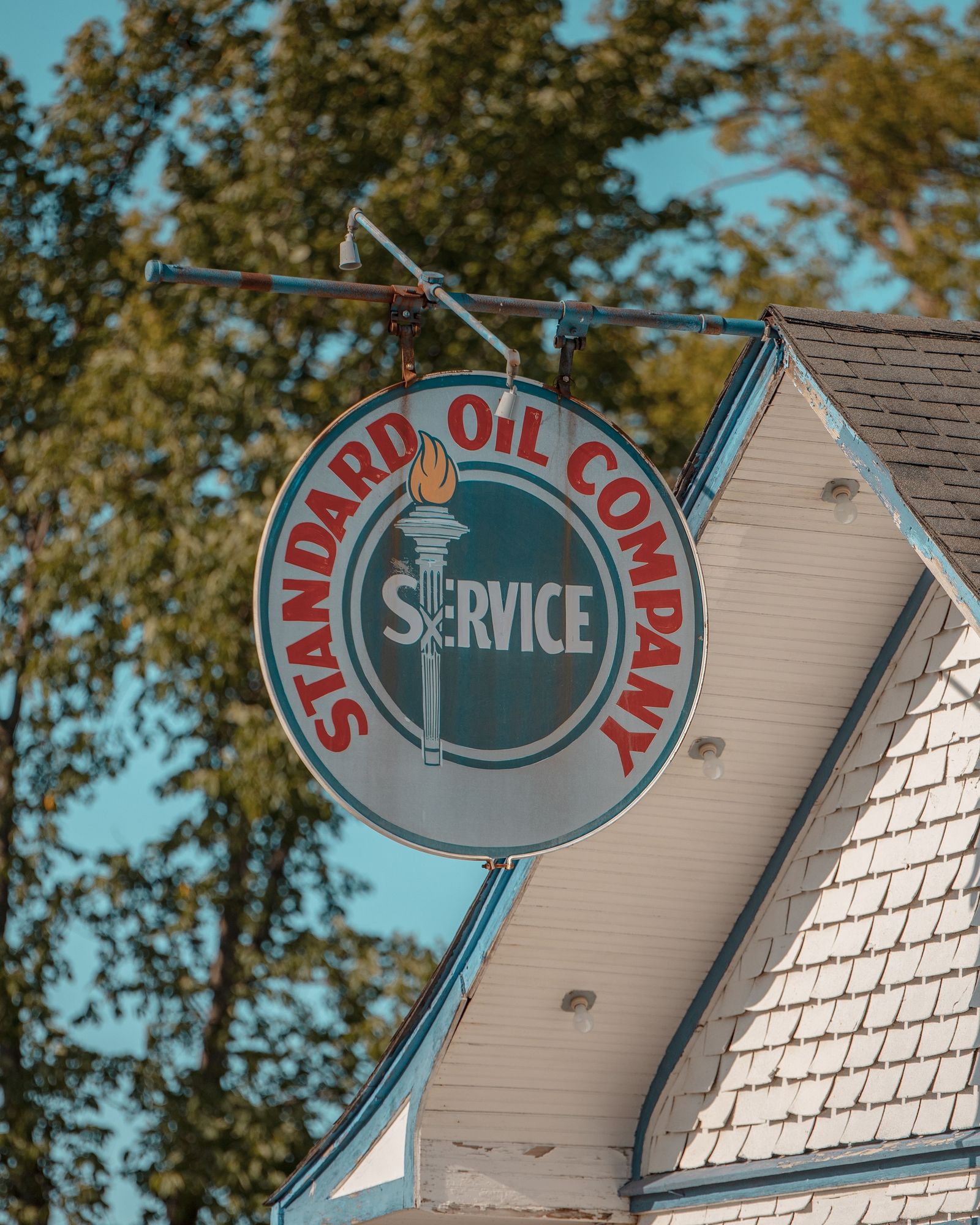 Standard Oil Station 02