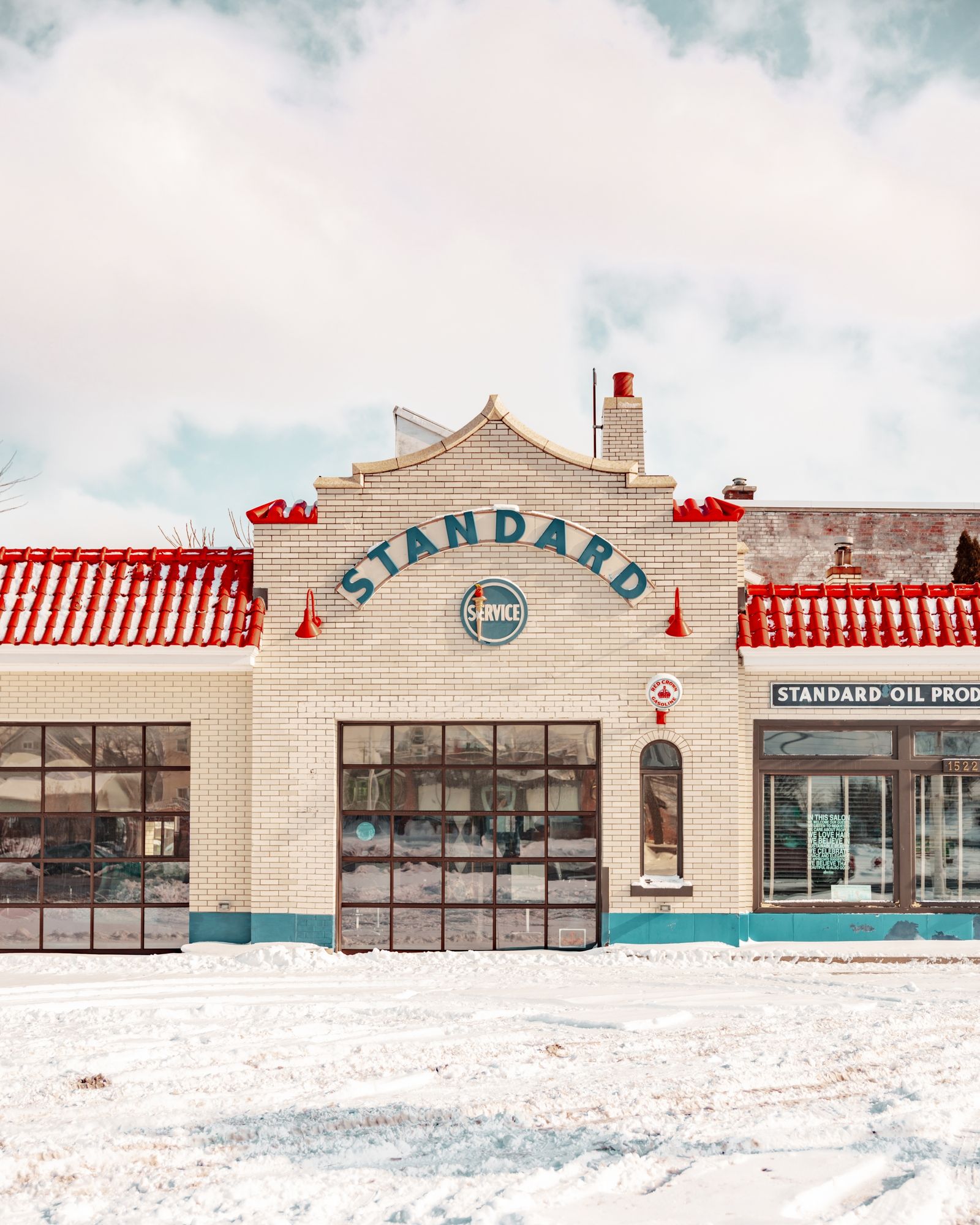 Standard Station in Port Huron 02