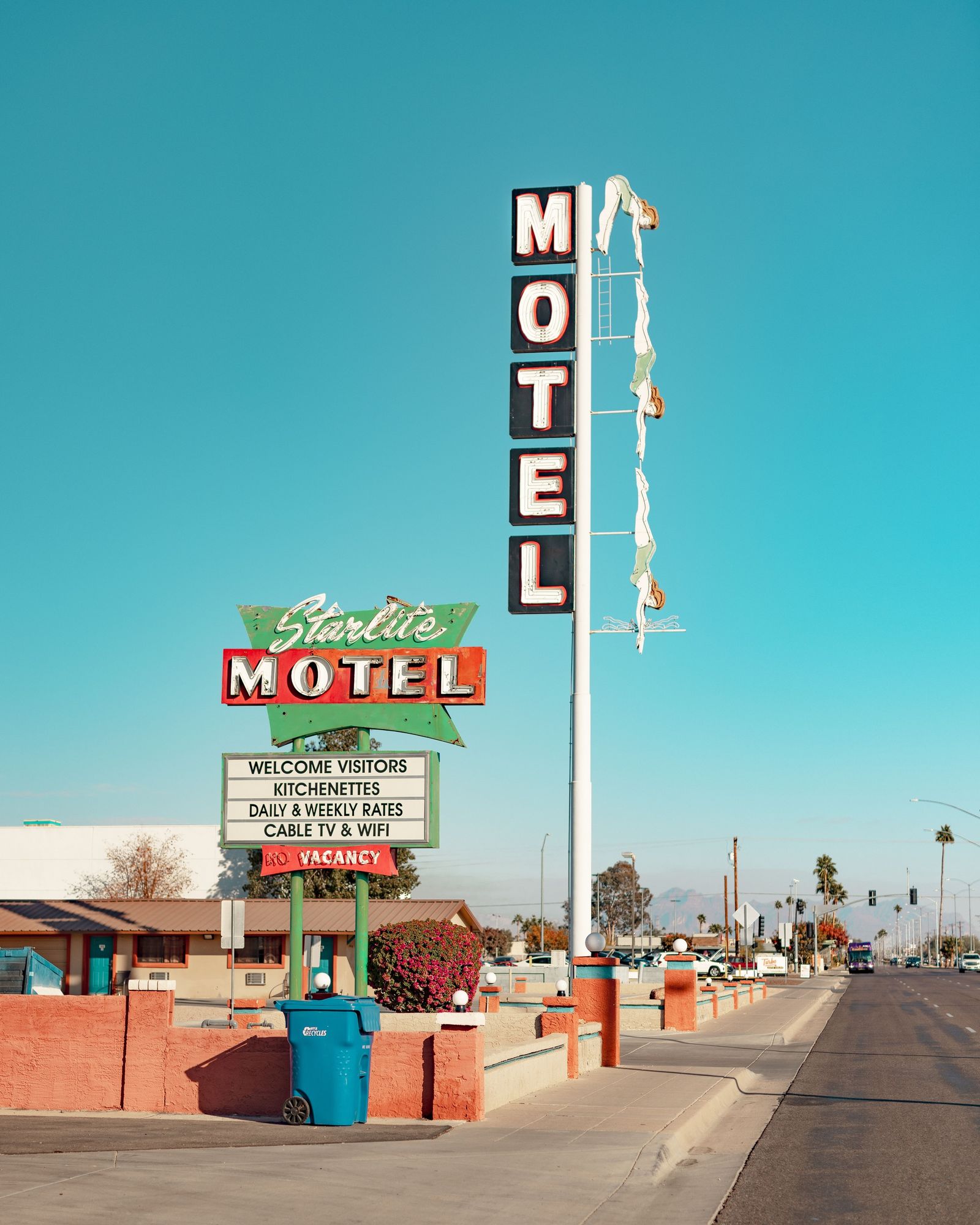 Starlite Motel 03