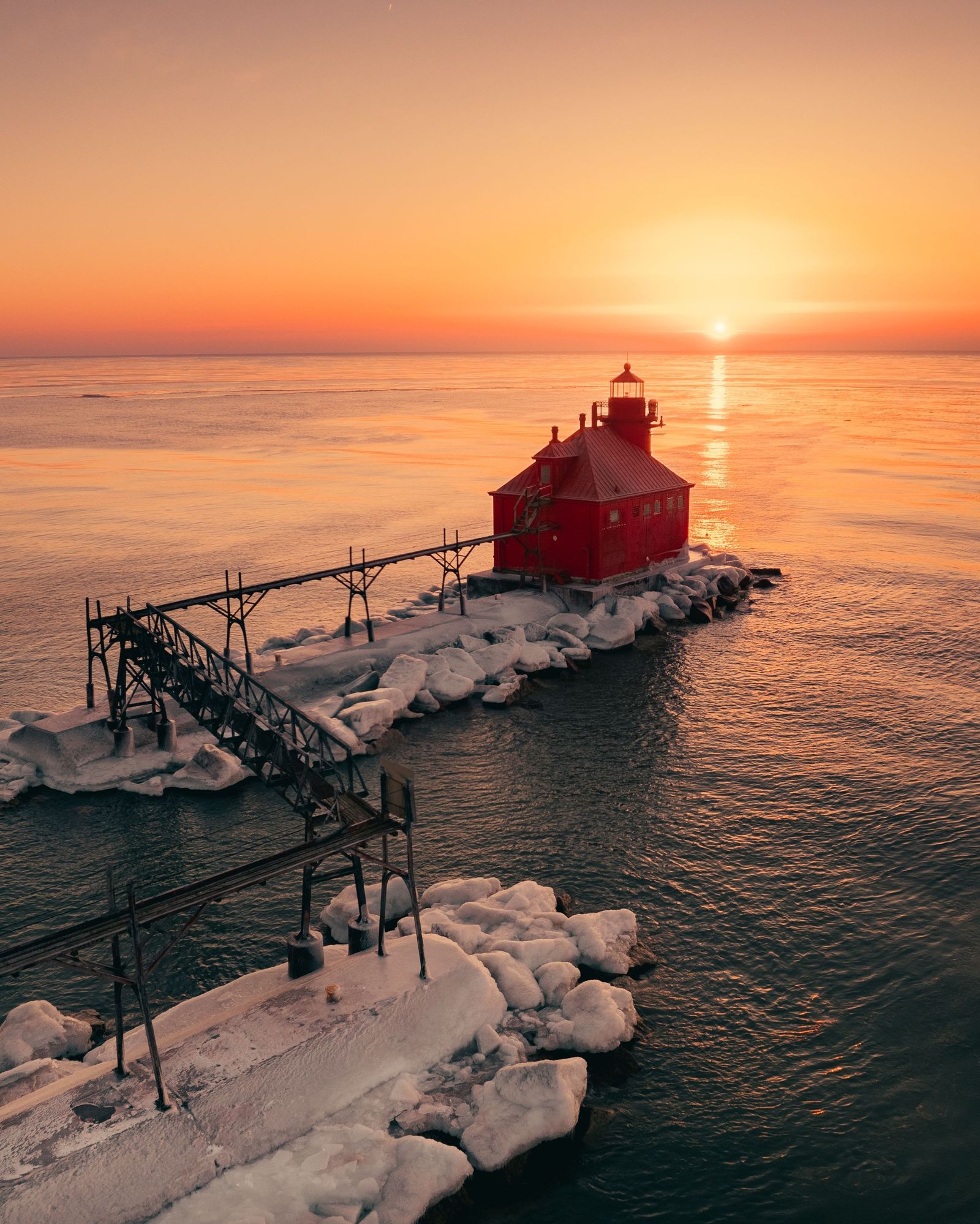 Sturgeon Bay Lighthouse 01