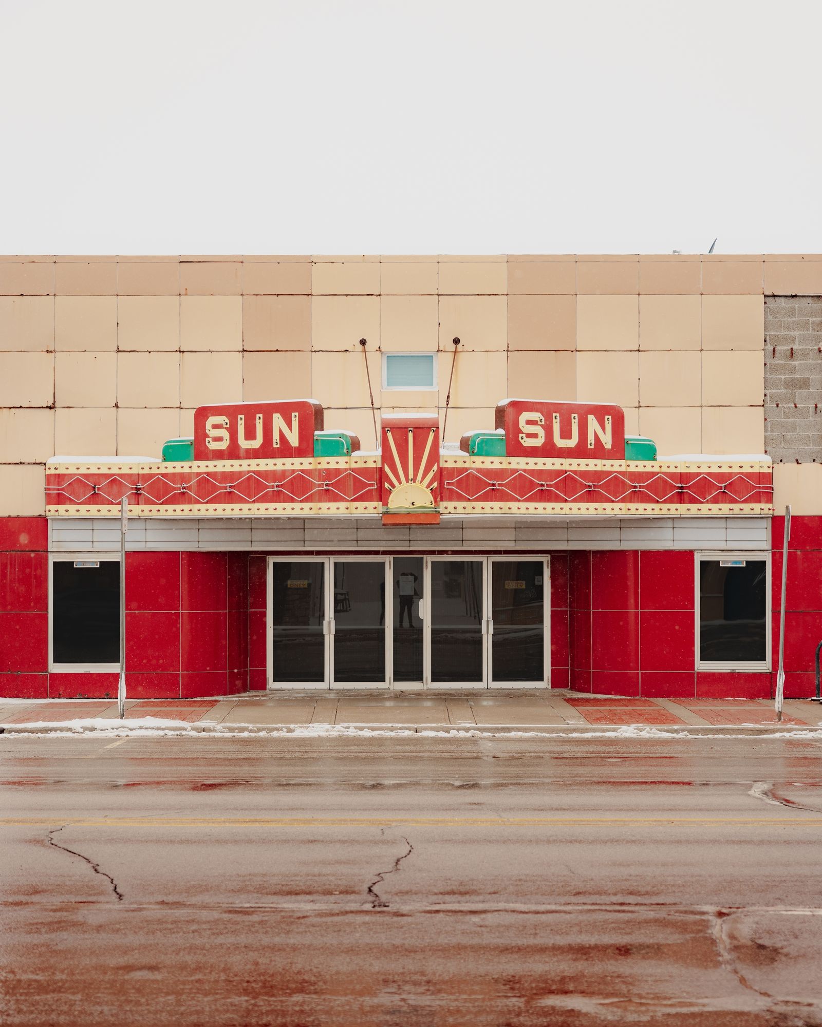 Sun Theatre 01